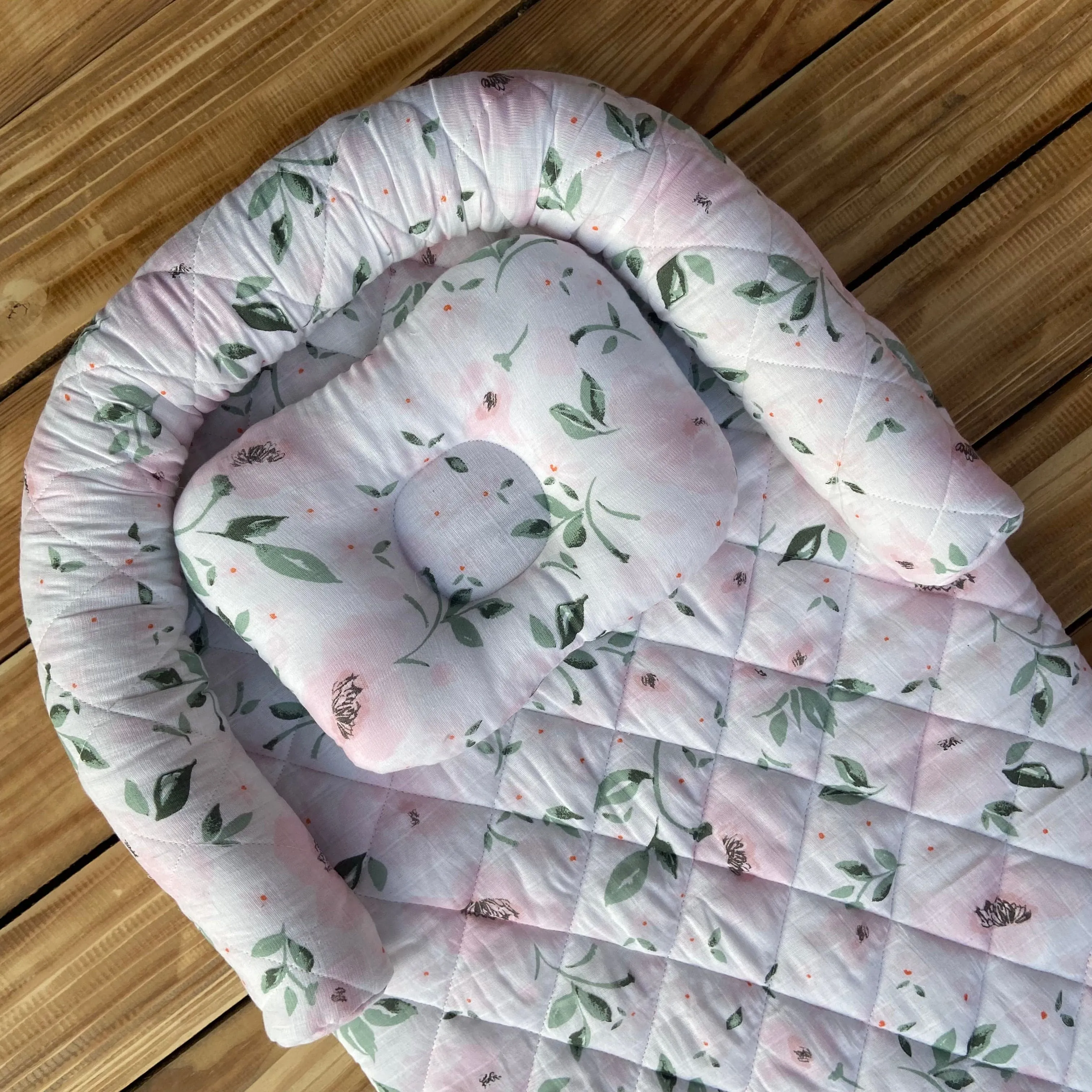 Baby Nest in a Bag (Becky Floral)