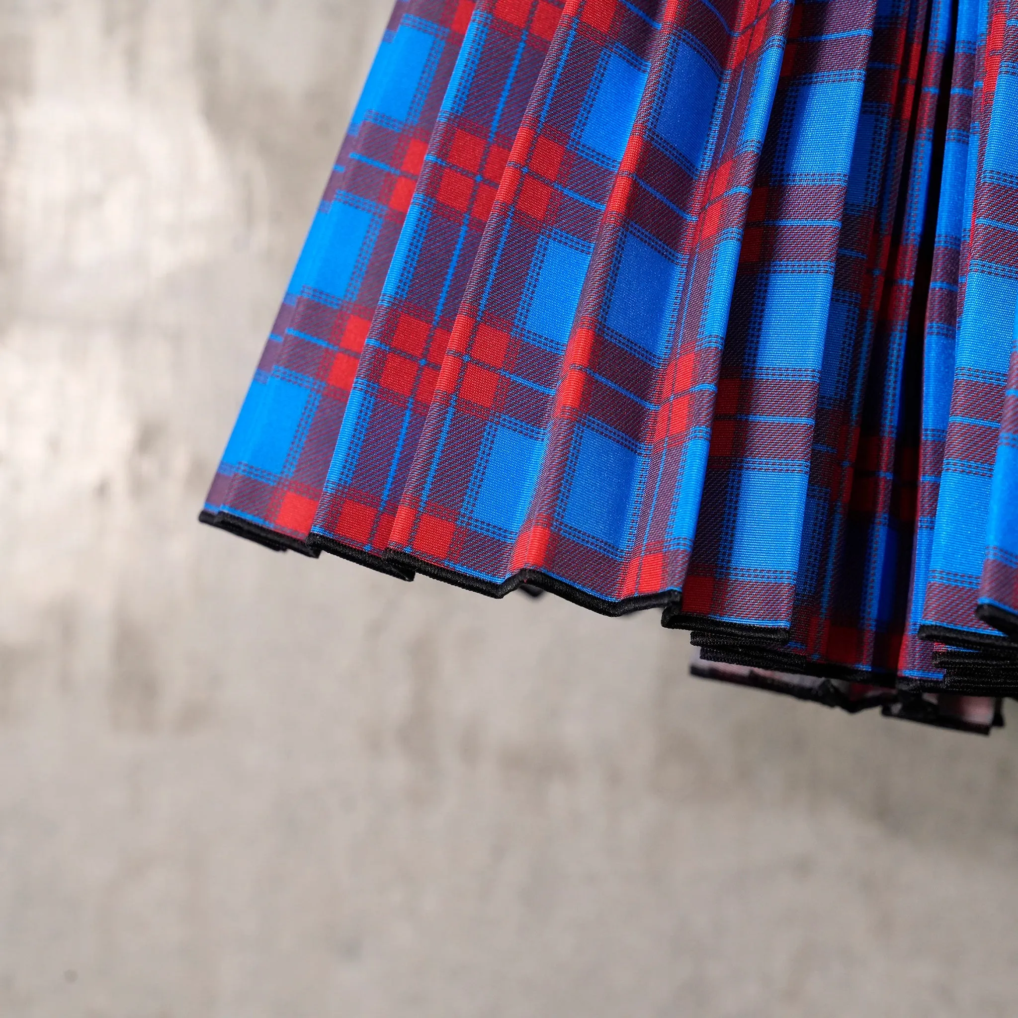 POMMEL MINI CARABINER SKIRT / MULTI